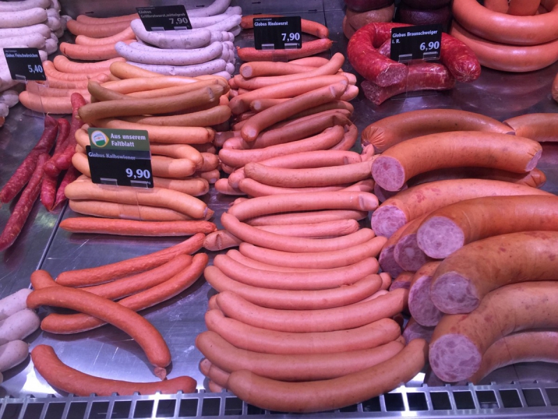 charcuterie-CABASSE-min_sausages_meat_butchery-1069321